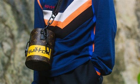 louis vuitton rock climbing chalk bag|How to Choose and Use Climbing Chalk and Chalk Bags .